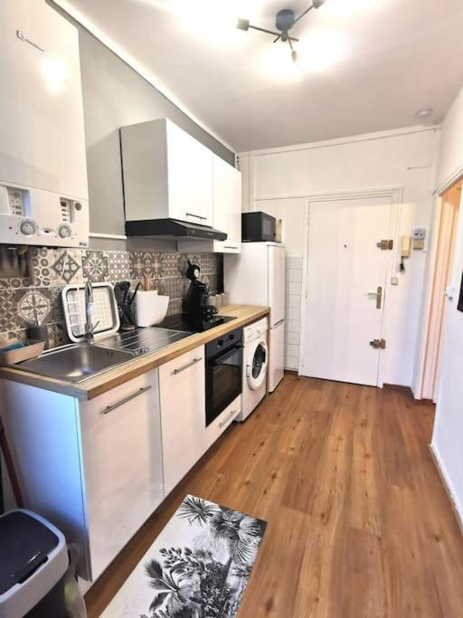 Charmant T2 Atypique, Renove, Confortable Beziers Bagian luar foto