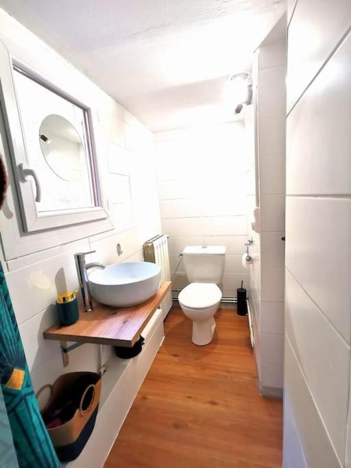 Charmant T2 Atypique, Renove, Confortable Beziers Bagian luar foto